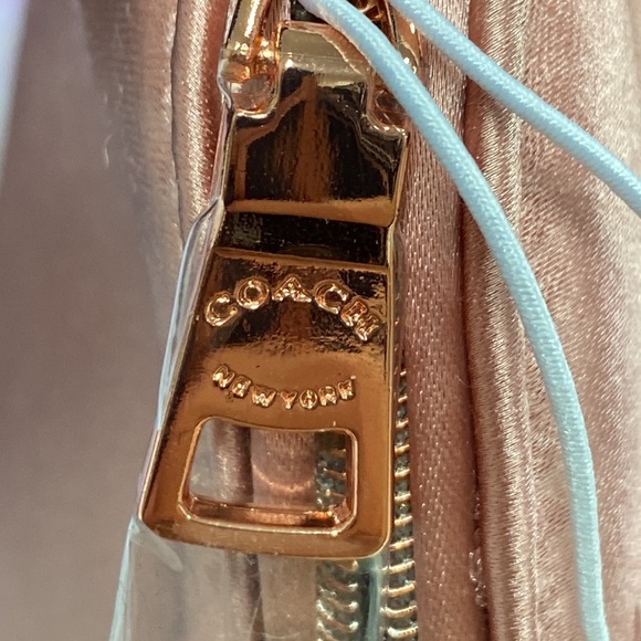 COACH MAKEUP POUCH NWT - Picture 8 of 10